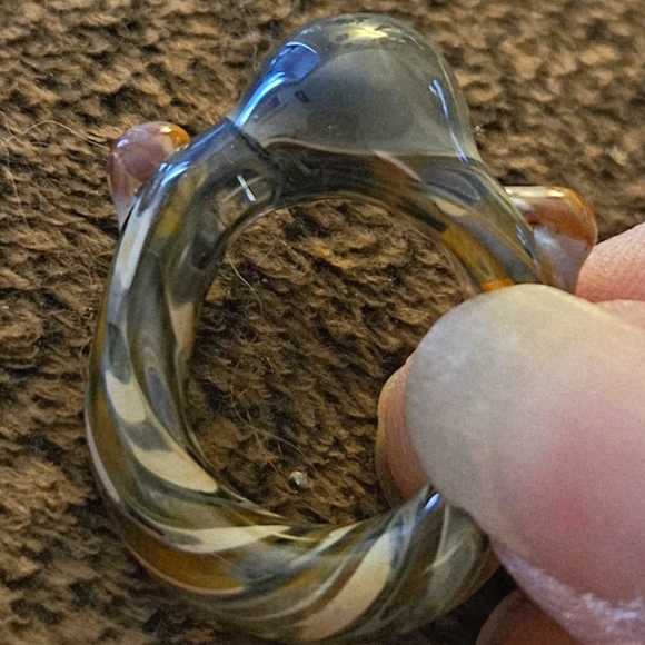 Handmade Glass Ring - Picture 4 of 6